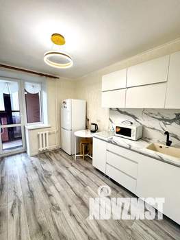 1-к квартира, посуточно, 40м2, 8/10 этаж