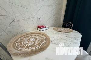 1-к квартира, посуточно, 38м2, 4/10 этаж