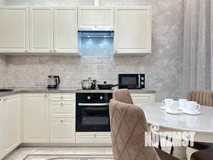 1-к квартира, посуточно, 44м2, 3/22 этаж