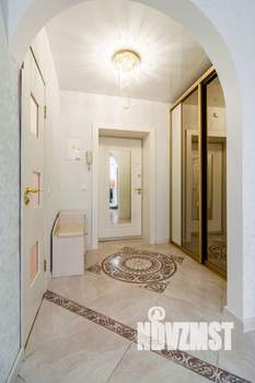 Студия квартира, посуточно, 35м2, 4/5 этаж