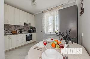 2-к квартира, посуточно, 61м2, 18/20 этаж