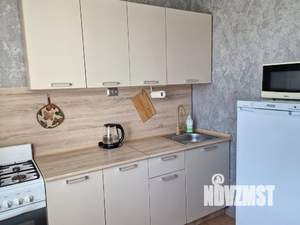 1-к квартира, посуточно, 35м2, 6/9 этаж