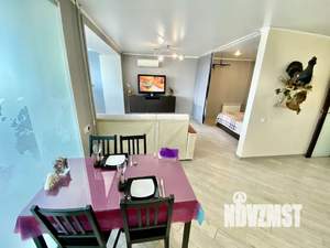 Студия квартира, посуточно, 41м2, 2/5 этаж