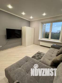 1-к квартира, посуточно, 42м2, 6/10 этаж