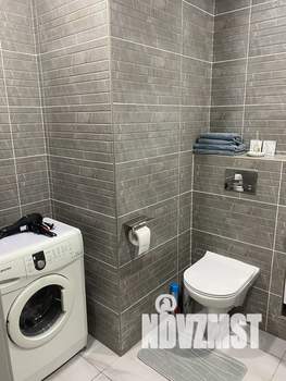 Студия квартира, посуточно, 33м2, 1/25 этаж