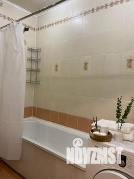 1-к квартира, посуточно, 46м2, 9/9 этаж