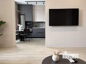 Студия квартира, посуточно, 35м2, 13/20 этаж