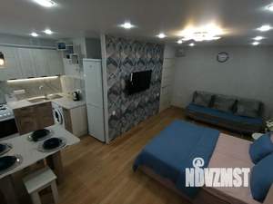 Студия квартира, посуточно, 34м2, 1/9 этаж