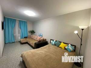 1-к квартира, посуточно, 60м2, 1/1 этаж