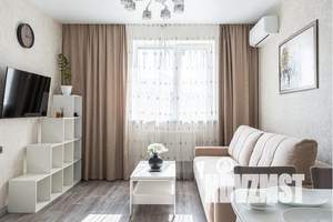 1-к квартира, посуточно, 45м2, 3/25 этаж