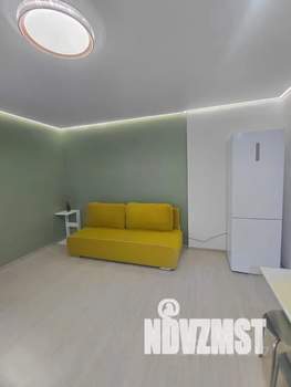 Студия квартира, посуточно, 35м2, 9/19 этаж