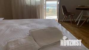 Студия квартира, посуточно, 42м2, 22/23 этаж