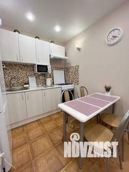 1-к квартира, посуточно, 40м2, 1/6 этаж