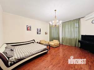 1-к квартира, на длительный срок, 60м2, 3/5 этаж