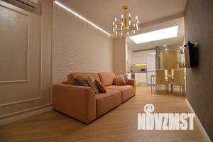 2-к квартира, посуточно, 55м2, 21/25 этаж