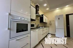 1-к квартира, посуточно, 56м2, 4/6 этаж