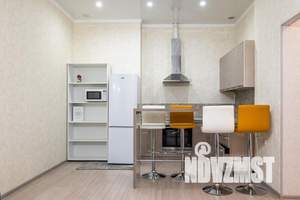 1-к квартира, посуточно, 40м2, 16/22 этаж
