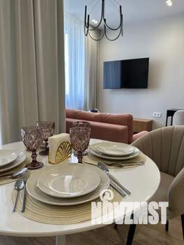 Студия квартира, посуточно, 40м2, 8/10 этаж