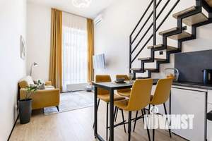 Студия квартира, посуточно, 35м2, 1/9 этаж