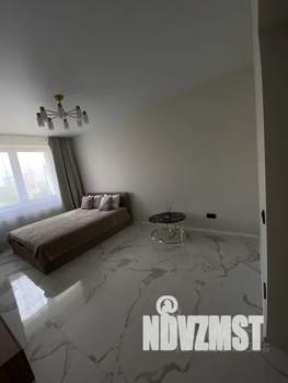 1-к квартира, посуточно, 43м2, 5/19 этаж