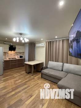 Студия квартира, посуточно, 31м2, 1/9 этаж