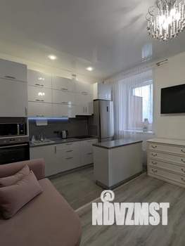 Студия квартира, посуточно, 25м2, 1/10 этаж
