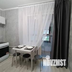 1-к квартира, посуточно, 38м2, 4/10 этаж