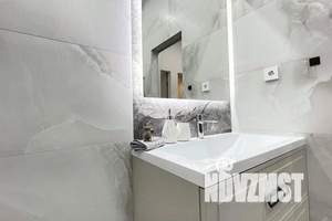 1-к квартира, посуточно, 38м2, 7/21 этаж