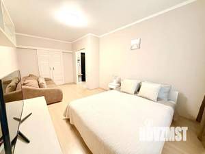 1-к квартира, посуточно, 40м2, 6/24 этаж