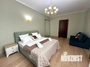 3-к квартира, посуточно, 244м2, 2/3 этаж