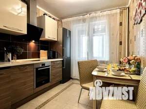 3-к квартира, посуточно, 82м2, 1/1 этаж