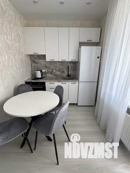 1-к квартира, посуточно, 33м2, 8/10 этаж