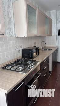 2-к квартира, посуточно, 75м2, 2/9 этаж