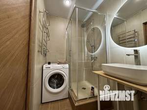 Студия квартира, посуточно, 33м2, 12/25 этаж