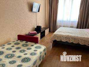 1-к квартира, посуточно, 53м2, 10/18 этаж