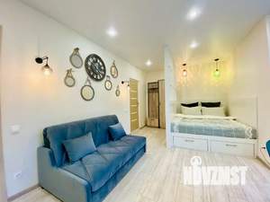 Студия квартира, посуточно, 35м2, 3/3 этаж