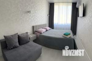 1-к квартира, посуточно, 37м2, 12/20 этаж