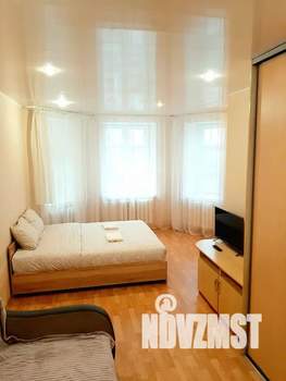 1-к квартира, посуточно, 40м2, 3/10 этаж