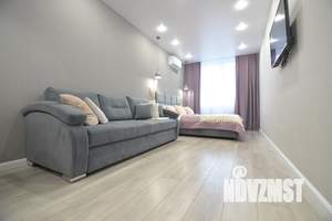 Студия квартира, посуточно, 38м2, 3/27 этаж