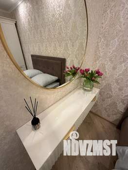 2-к квартира, посуточно, 59м2, 16/19 этаж