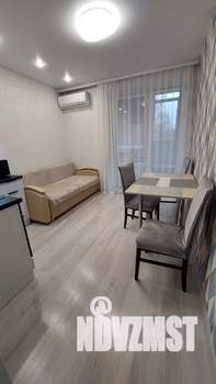 1-к квартира, посуточно, 35м2, 2/22 этаж