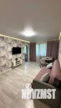 2-к квартира, посуточно, 47м2, 3/5 этаж