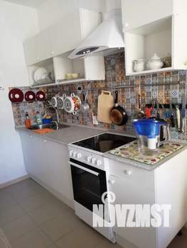 1-к квартира, посуточно, 40м2, 13/16 этаж