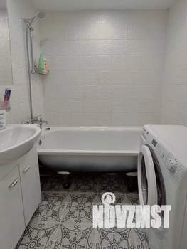 1-к квартира, посуточно, 41м2, 4/10 этаж