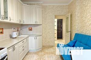 1-к квартира, посуточно, 45м2, 3/18 этаж