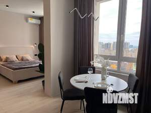 Студия квартира, посуточно, 35м2, 13/20 этаж