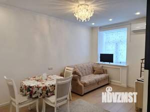 Студия квартира, посуточно, 39м2, 1/5 этаж