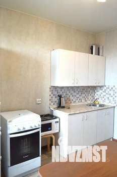1-к квартира, посуточно, 40м2, 3/25 этаж