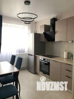 1-к квартира, посуточно, 38м2, 10/10 этаж