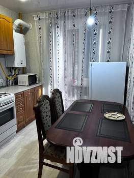 1-к квартира, посуточно, 40м2, 7/10 этаж